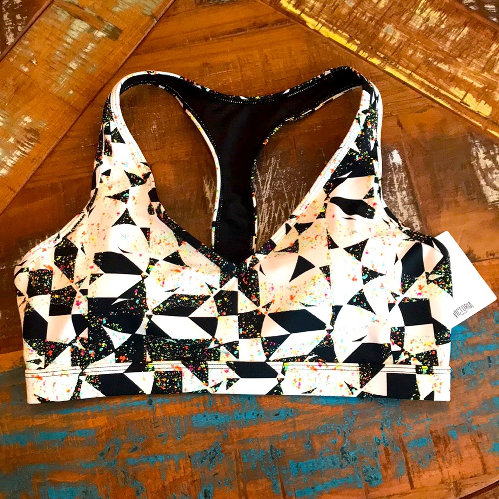 NWT! VS Sports Bra Size Medium